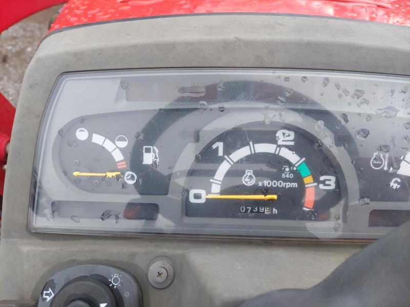 Tractors  2010 Massey Ferguson GC2400L Sub-Compact Tractor Photo